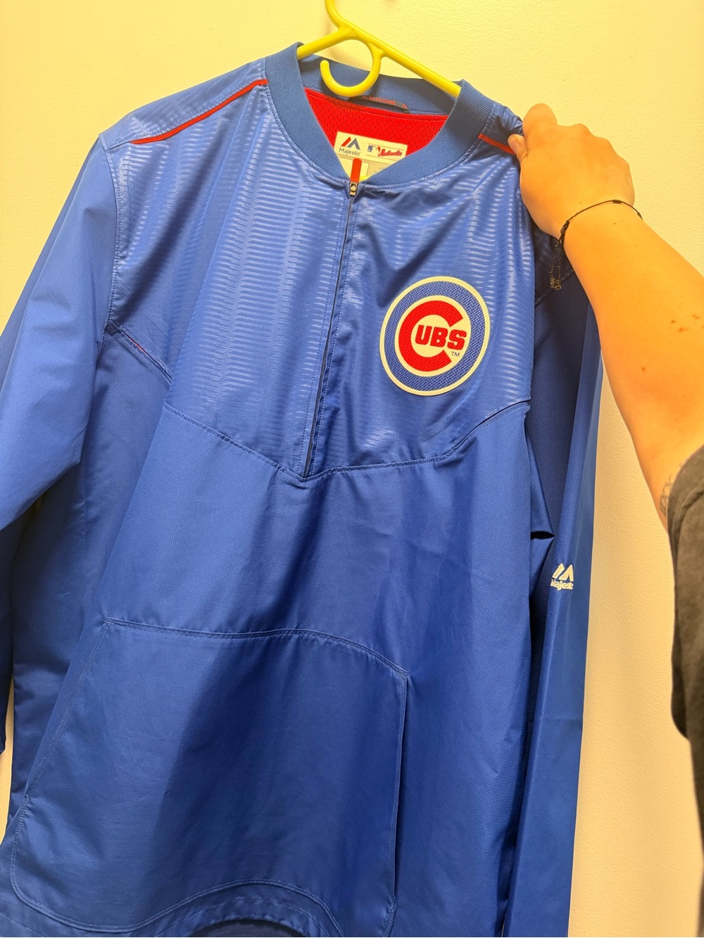 Majestic Blue Chicago Cubs Pullover Top with Red Accent
